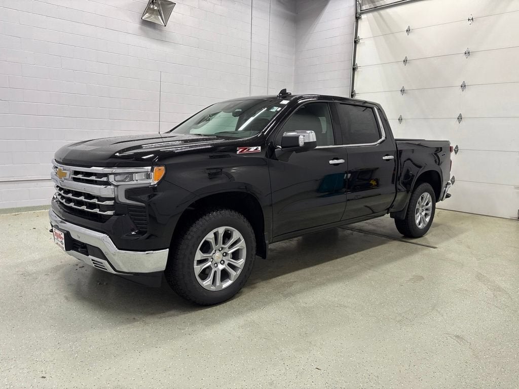 2026 Chevrolet Silverado 1500 LTZ Crew Cab Short Box 4WD