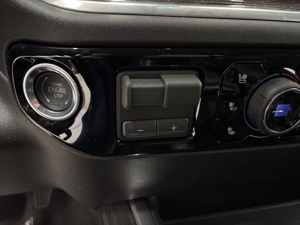 2026 Chevrolet Silverado 1500 LTZ Crew Cab Short Box 4WD