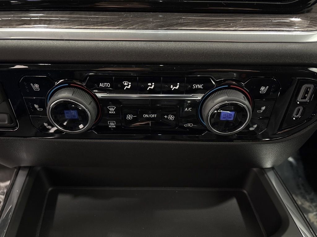 2026 Chevrolet Silverado 1500 LTZ Crew Cab Short Box 4WD