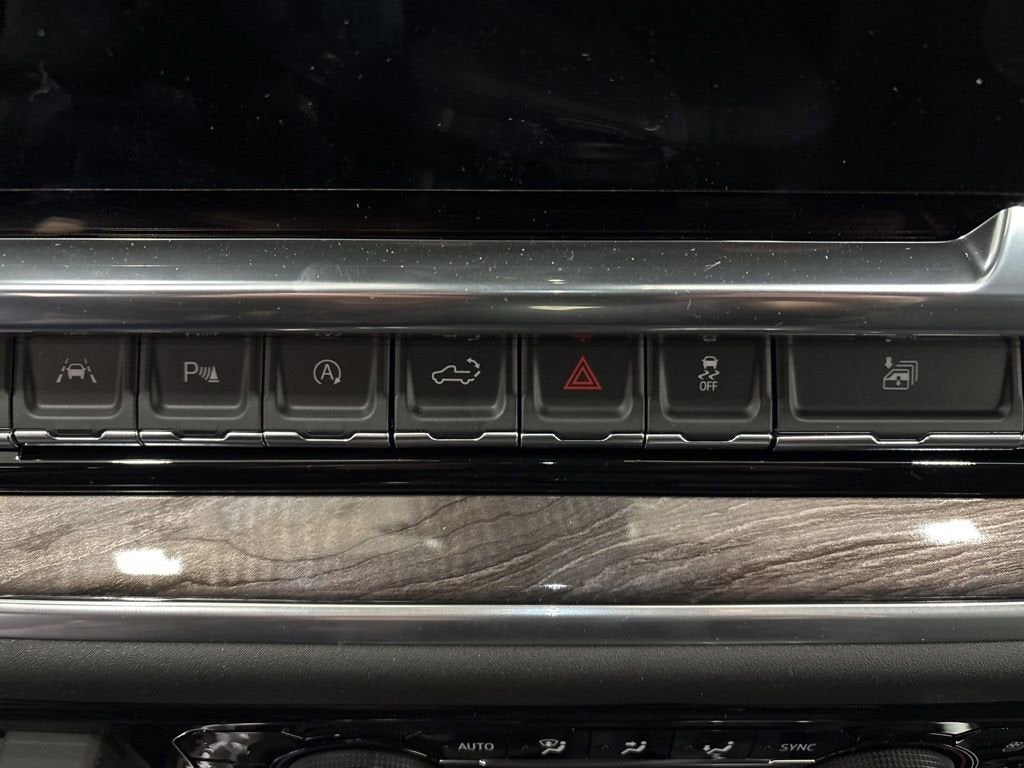 2026 Chevrolet Silverado 1500 LTZ Crew Cab Short Box 4WD