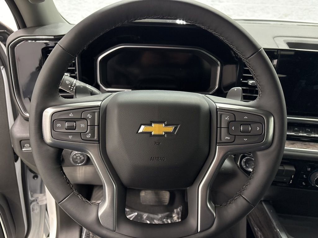 2026 Chevrolet Silverado 1500 LTZ Crew Cab Short Box 4WD