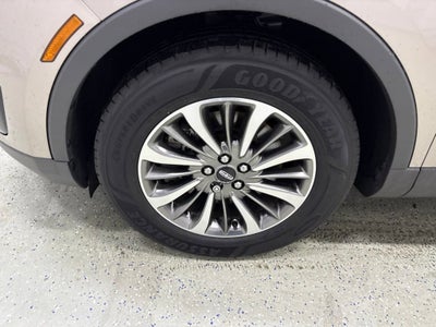 2019 Lincoln Nautilus Select