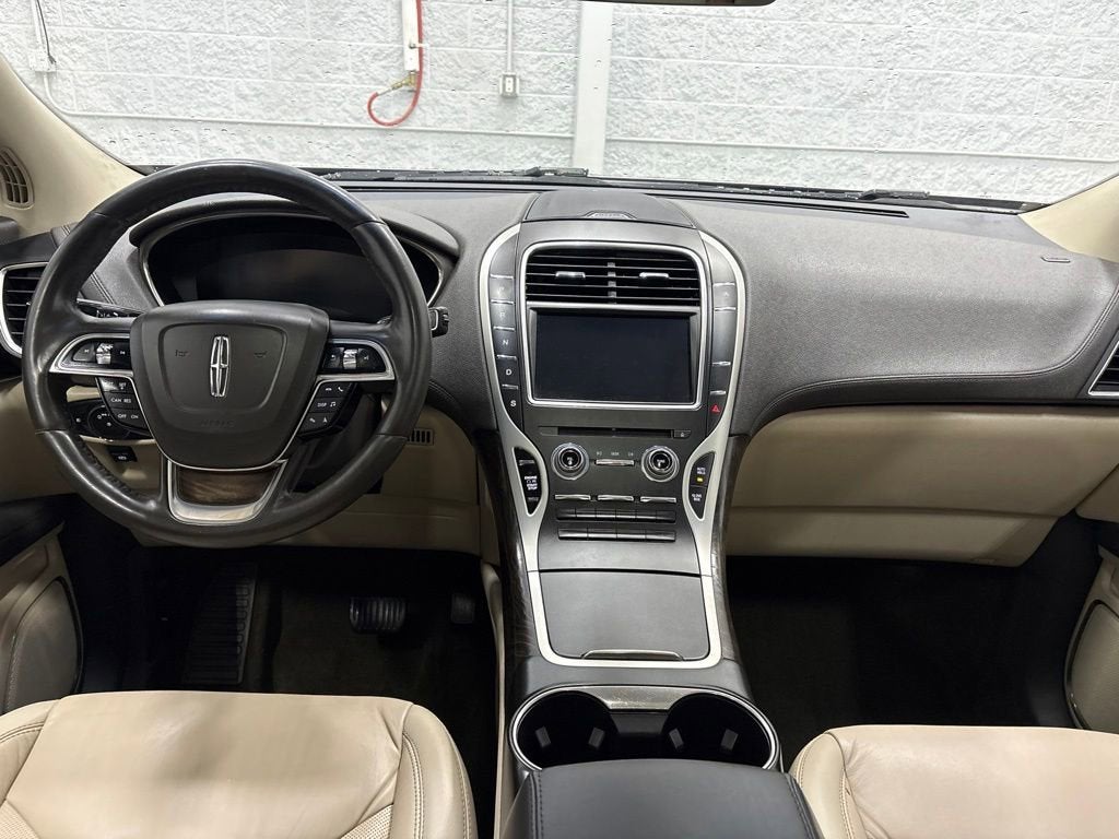 2019 Lincoln Nautilus Select