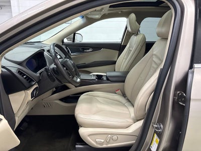 2019 Lincoln Nautilus Select