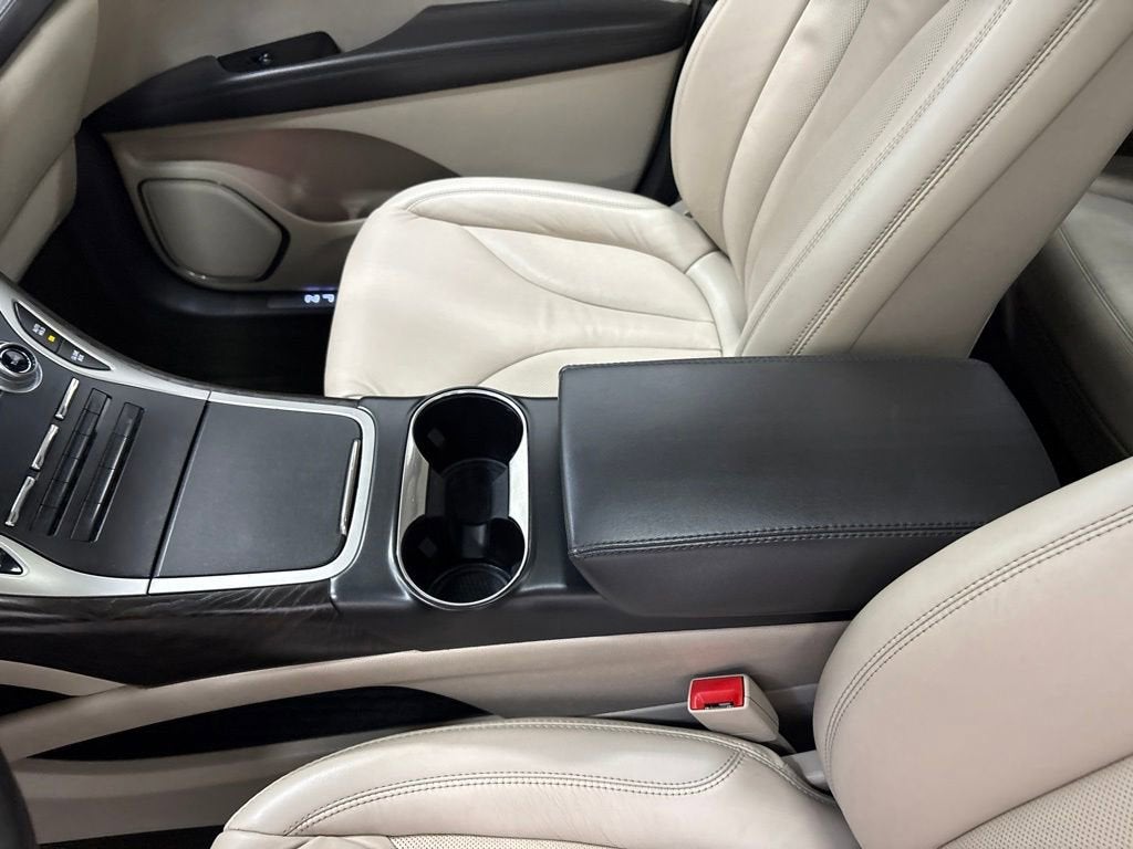 2019 Lincoln Nautilus Select