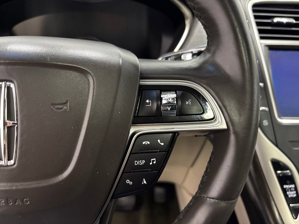 2019 Lincoln Nautilus Select