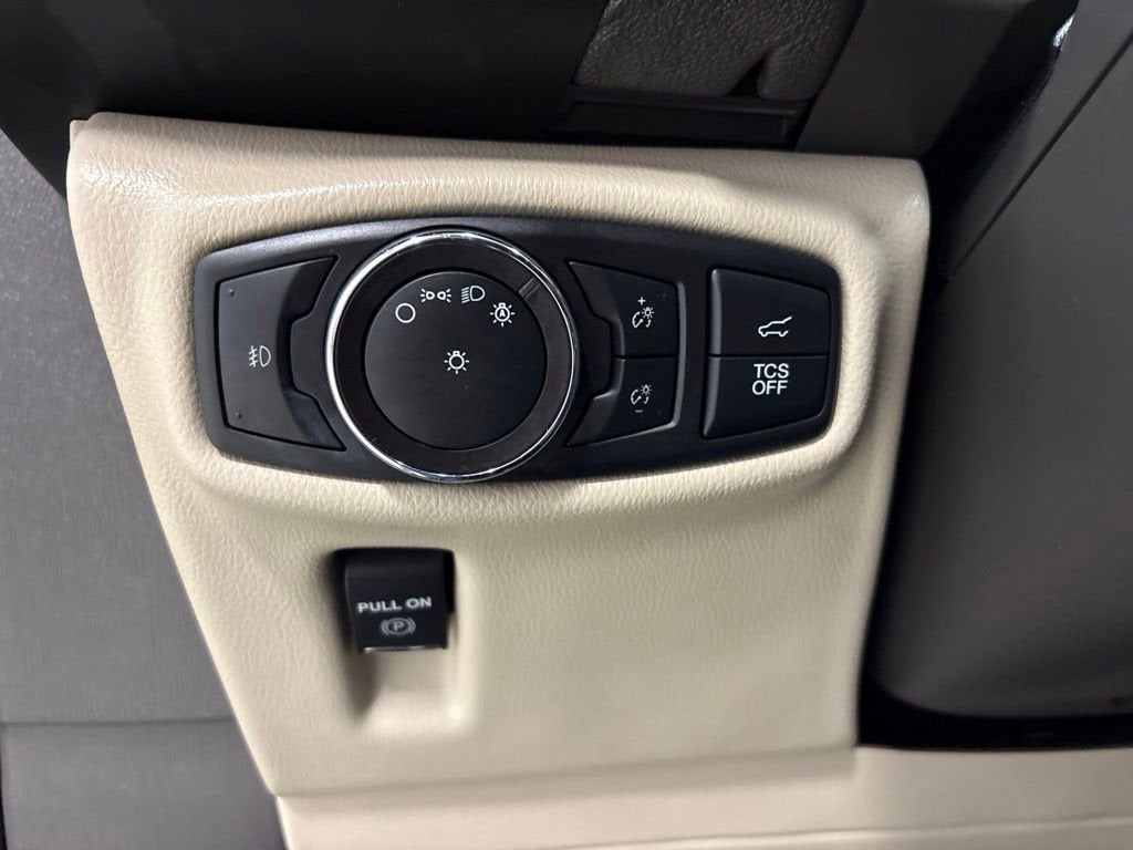 2019 Lincoln Nautilus Select
