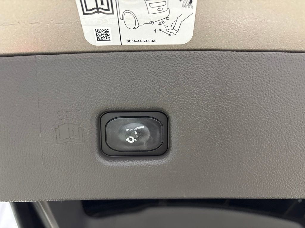 2019 Lincoln Nautilus Select