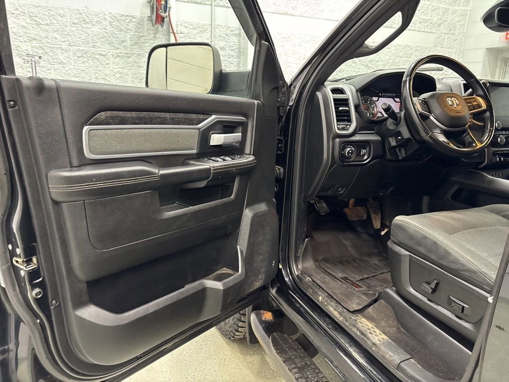 2022 RAM 2500 Big Horn Crew Cab 4x4 6'4" Box