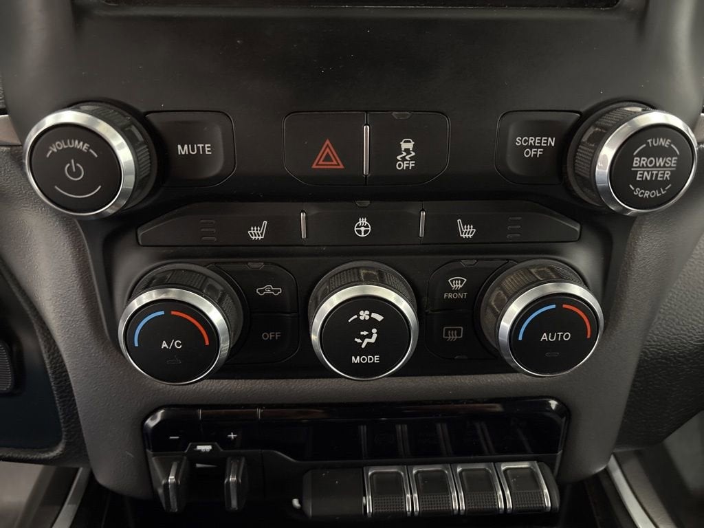 2022 RAM 2500 Big Horn Crew Cab 4x4 6'4" Box