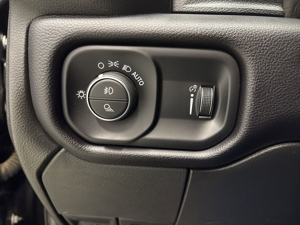 2022 RAM 2500 Big Horn Crew Cab 4x4 6'4" Box