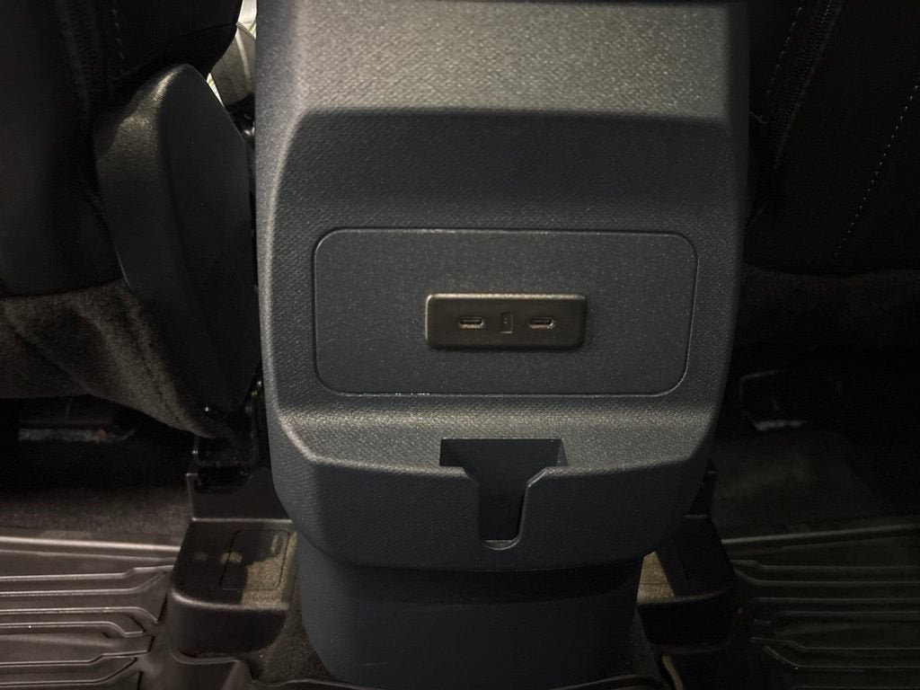 2025 Ford Maverick Lobo Standard