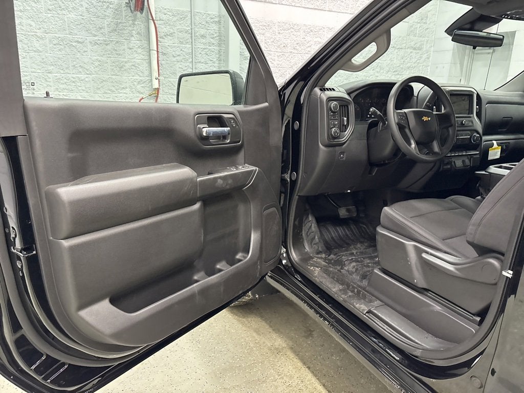 2026 Chevrolet Silverado 1500 WT Regular Cab Standard Box 4WD