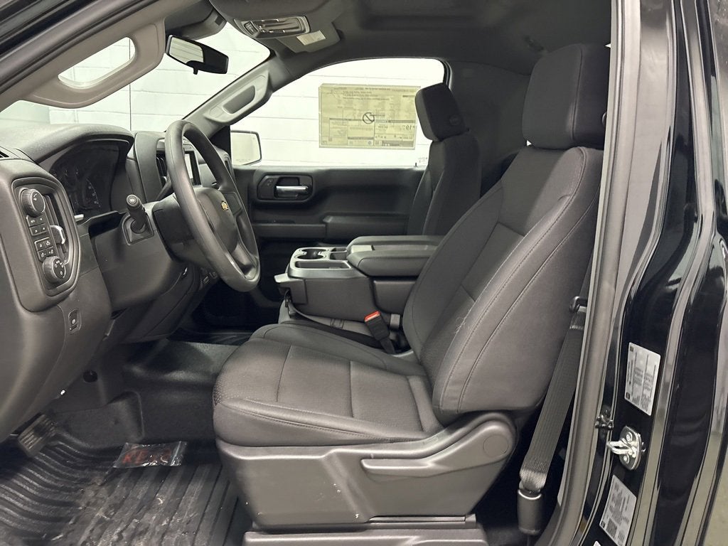 2026 Chevrolet Silverado 1500 WT Regular Cab Standard Box 4WD