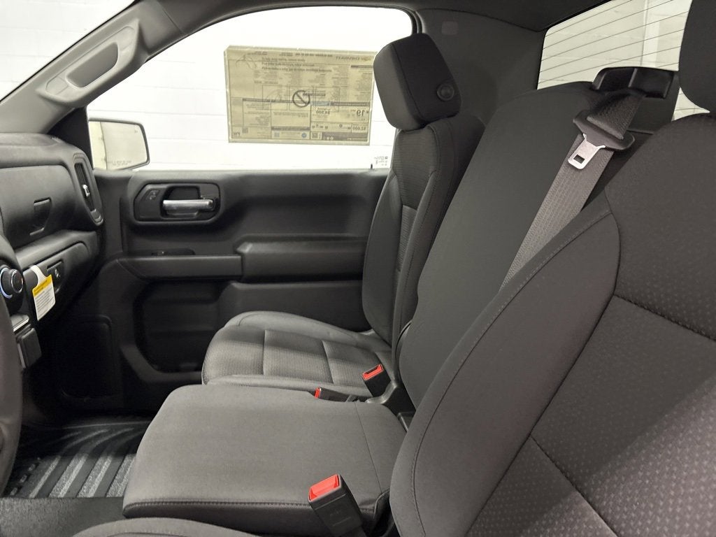 2026 Chevrolet Silverado 1500 WT Regular Cab Standard Box 4WD