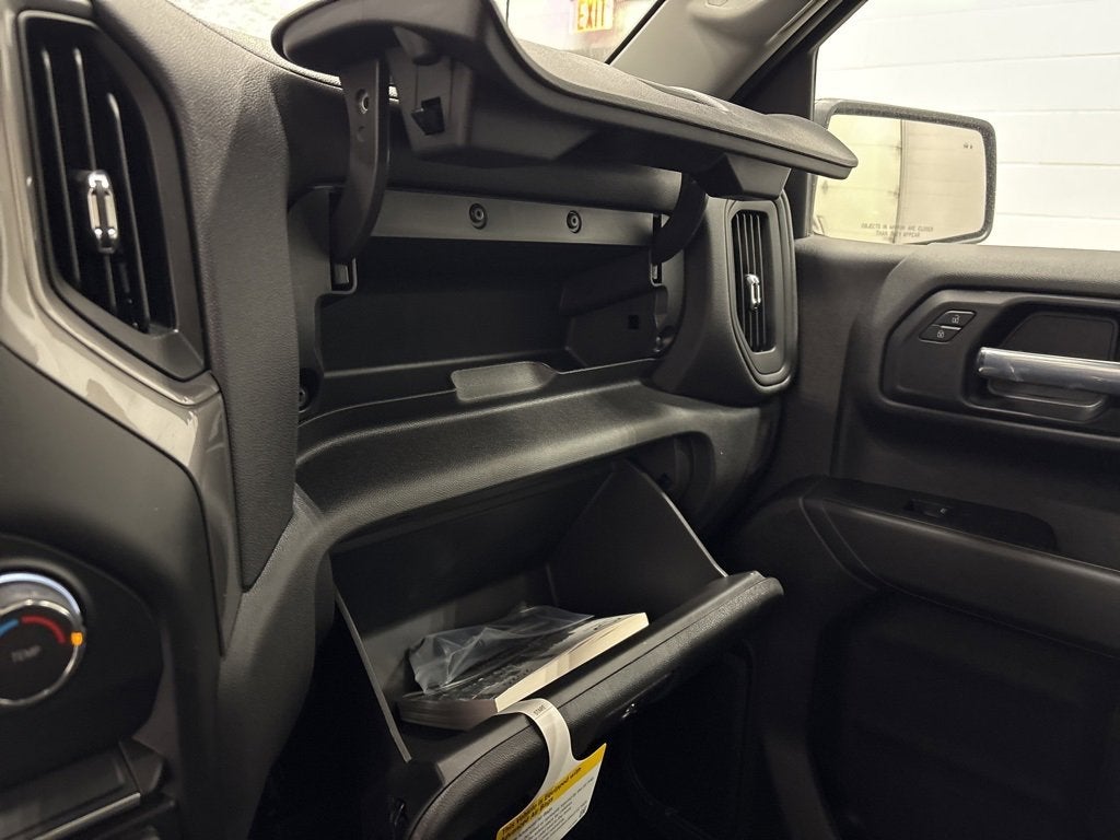 2026 Chevrolet Silverado 1500 WT Regular Cab Standard Box 4WD