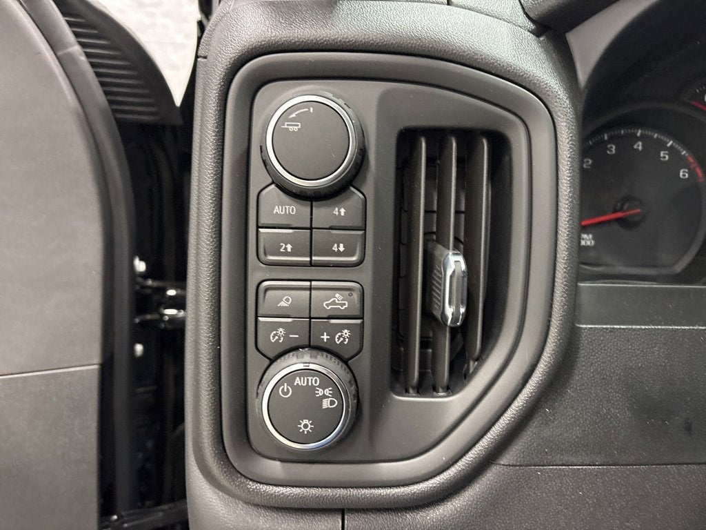 2026 Chevrolet Silverado 1500 WT Regular Cab Standard Box 4WD