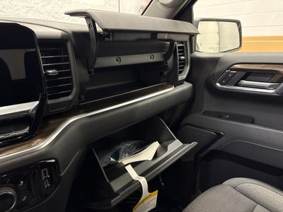 2026 Chevrolet Silverado 1500 LT Crew Cab Short Box 4WD