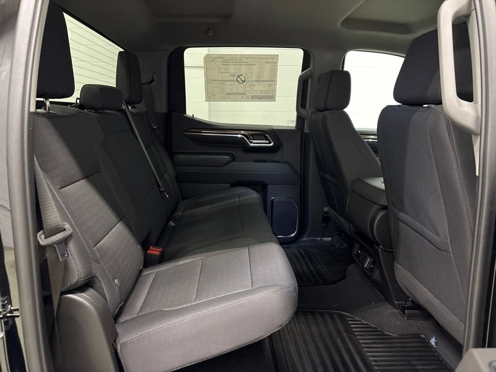 2026 Chevrolet Silverado 1500 LT Crew Cab Short Box 4WD