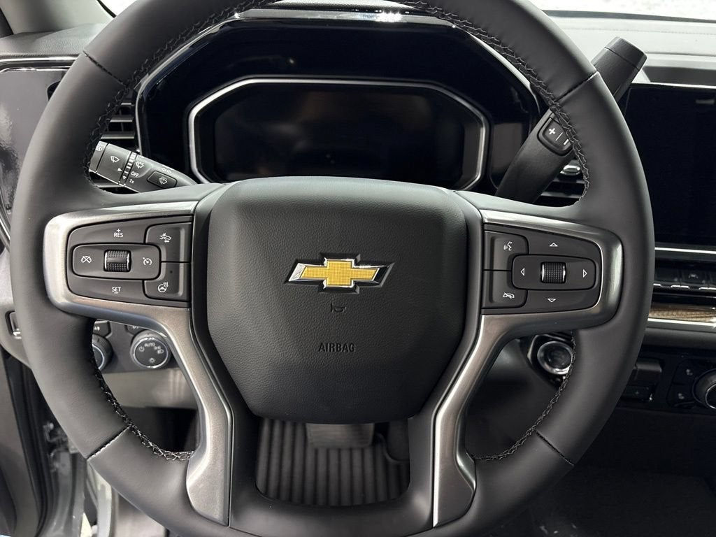 2026 Chevrolet Silverado 1500 LT (2FL) Crew Cab Short Box 4WD