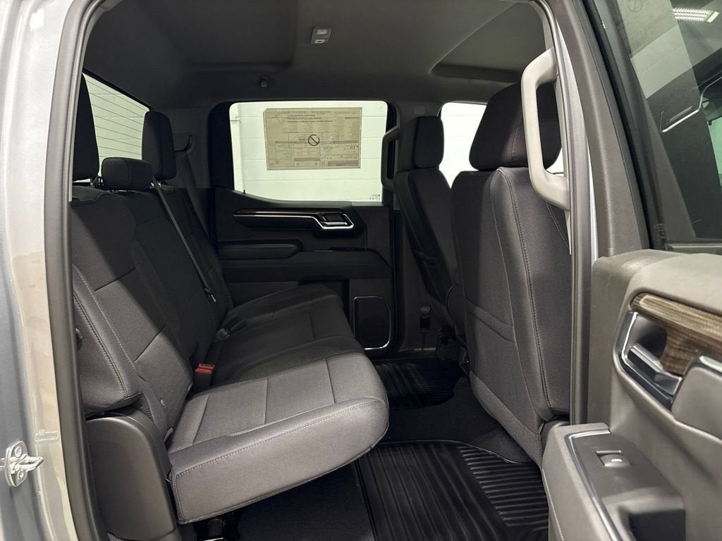 2026 Chevrolet Silverado 1500 LT (2FL) Crew Cab Short Box 4WD