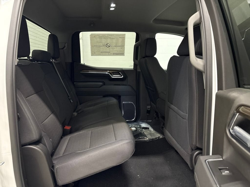 2026 Chevrolet Silverado 1500 LT (2FL) Crew Cab Short Box 4WD
