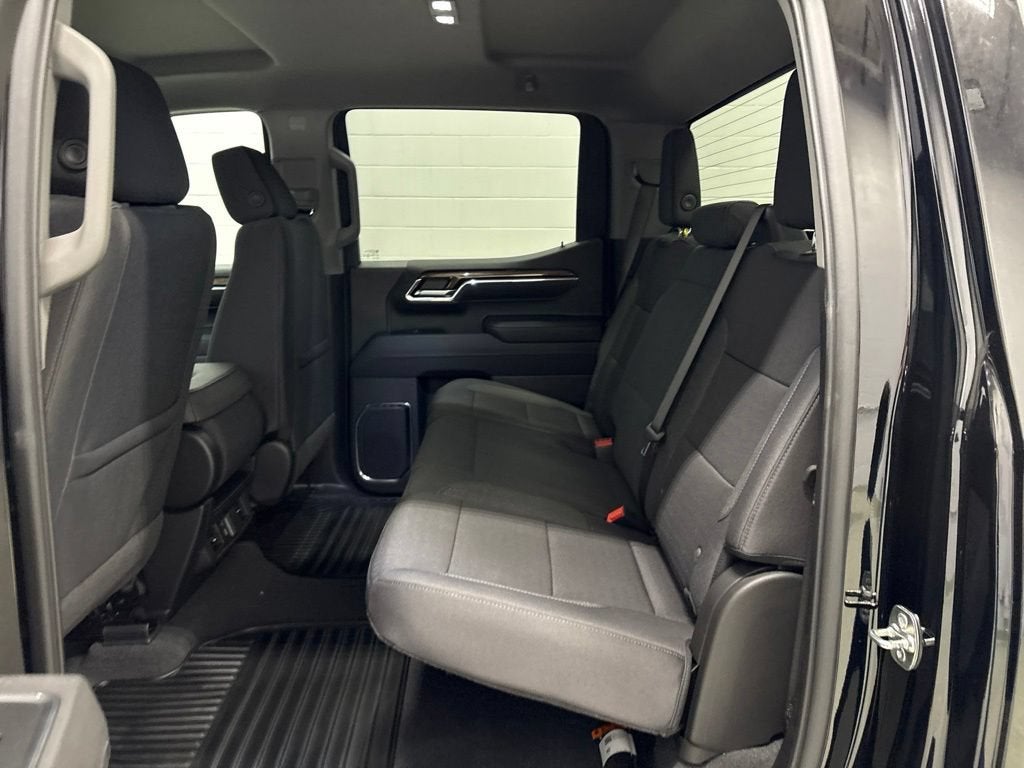 2026 Chevrolet Silverado 1500 LT (2FL) Crew Cab Short Box 4WD