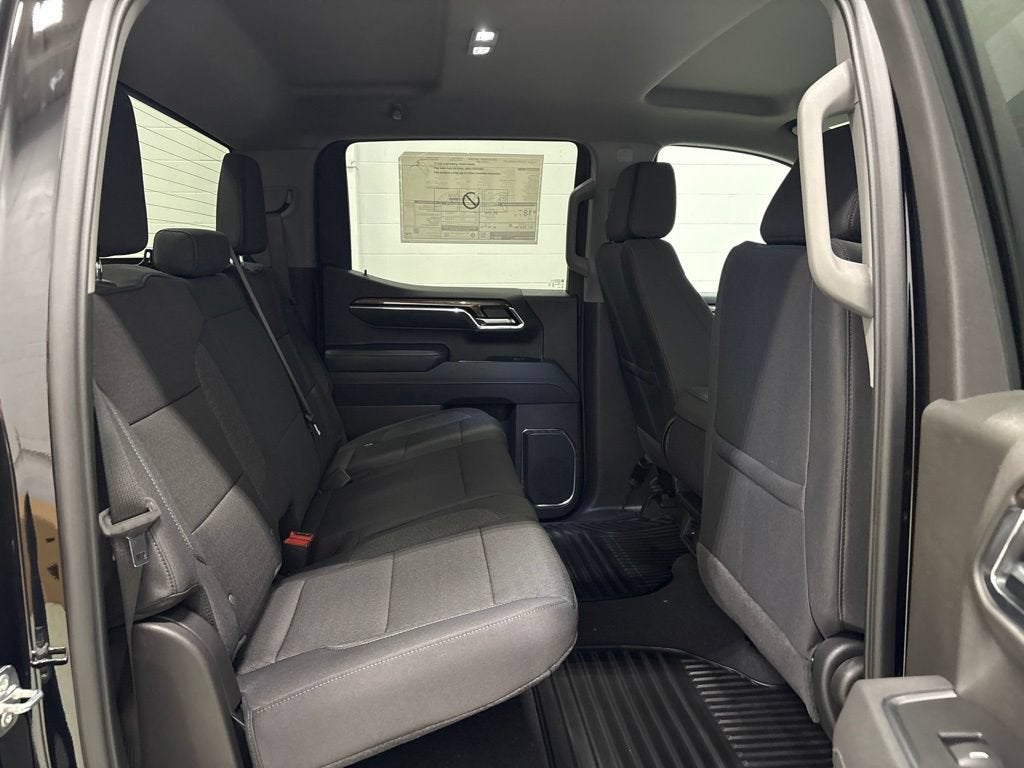 2026 Chevrolet Silverado 1500 LT (2FL) Crew Cab Short Box 4WD