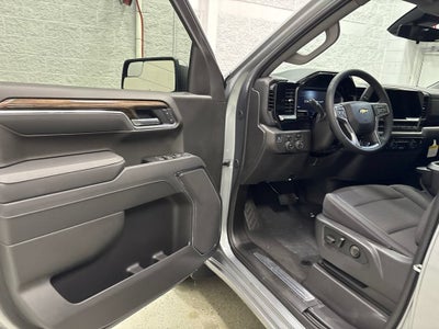 2026 Chevrolet Silverado 1500 LT (2FL) Crew Cab Short Box 4WD