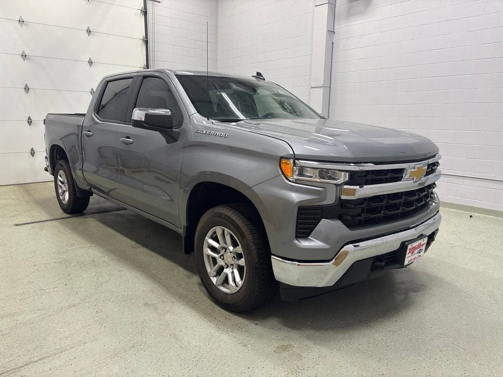 2026 Chevrolet Silverado 1500 LT (2FL) Crew Cab Short Box 4WD