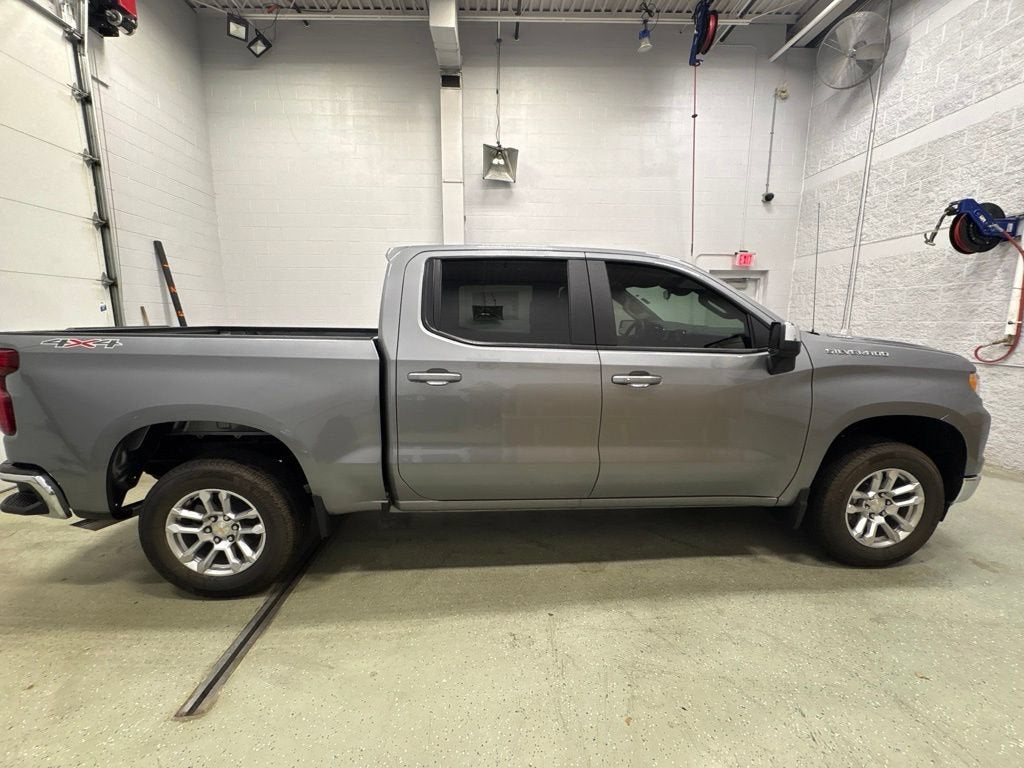 2026 Chevrolet Silverado 1500 LT (2FL) Crew Cab Short Box 4WD