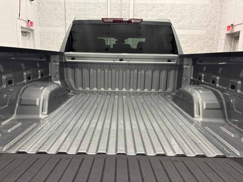 2026 Chevrolet Silverado 1500 LT (2FL) Crew Cab Short Box 4WD