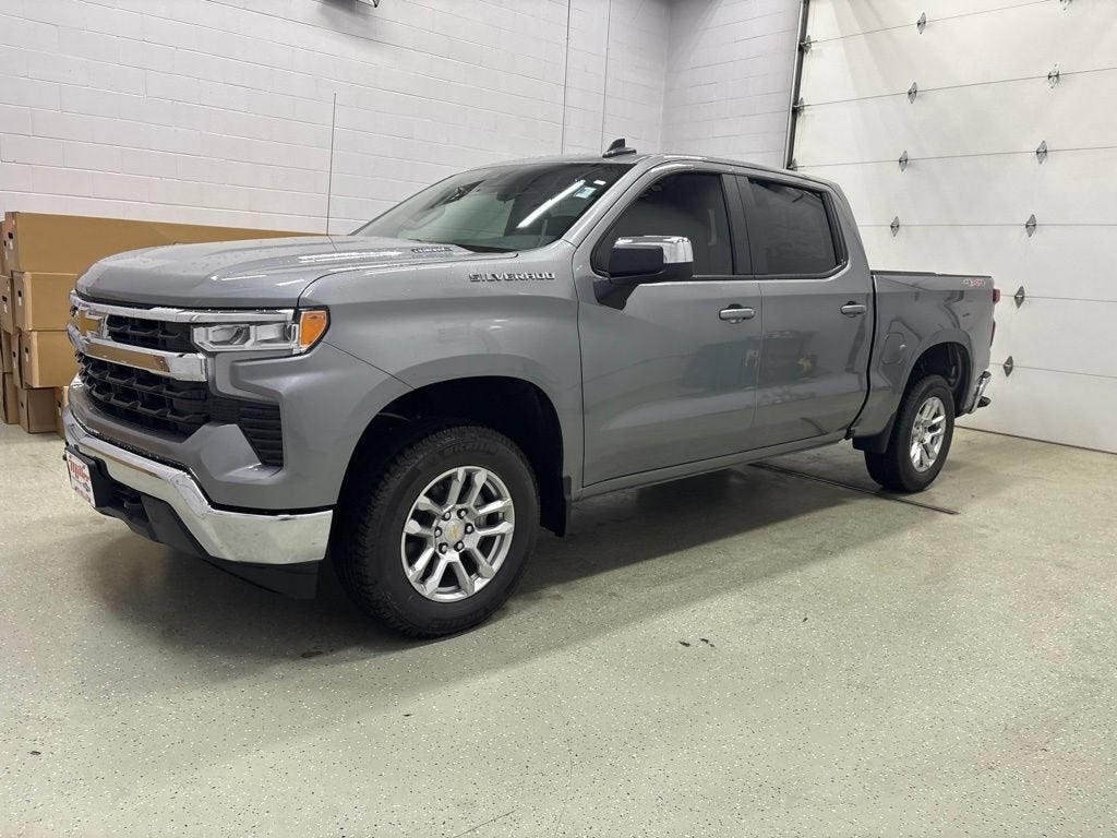 2026 Chevrolet Silverado 1500 LT (2FL) Crew Cab Short Box 4WD