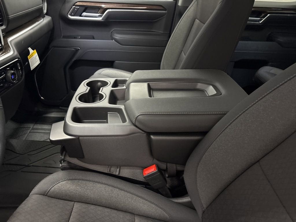 2026 Chevrolet Silverado 1500 RST Crew Cab Short Box 4WD