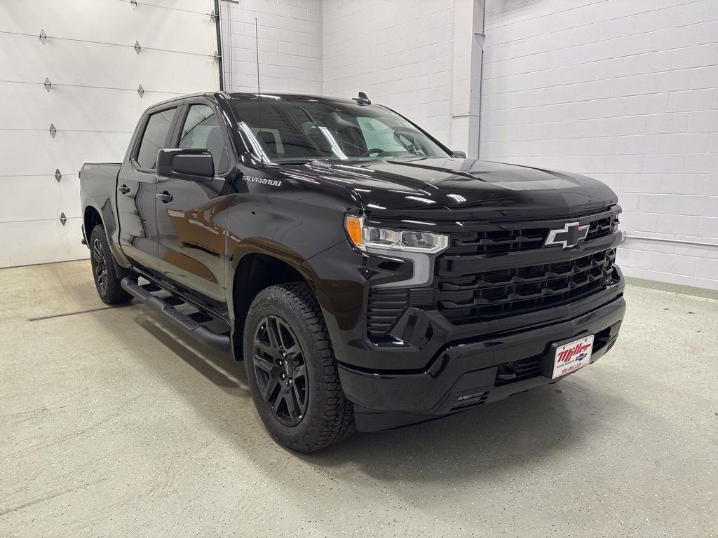 2026 Chevrolet Silverado 1500 RST Crew Cab Short Box 4WD