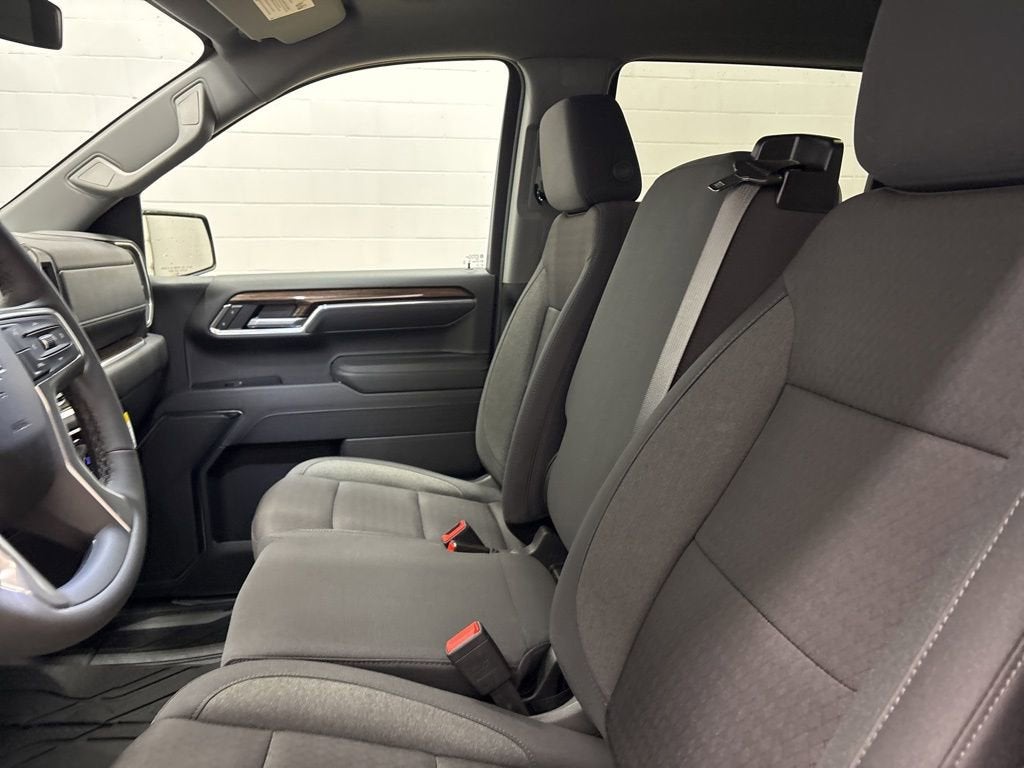 2026 Chevrolet Silverado 1500 RST Crew Cab Short Box 4WD