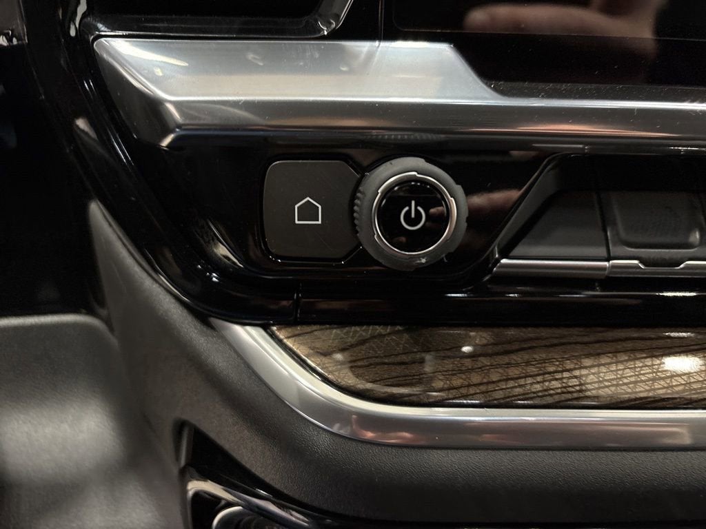 2026 Chevrolet Silverado 1500 RST Crew Cab Short Box 4WD