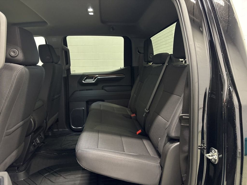 2026 Chevrolet Silverado 1500 RST Crew Cab Short Box 4WD