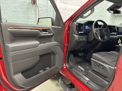 2026 Chevrolet Silverado 1500 RST Crew Cab Short Box 4WD