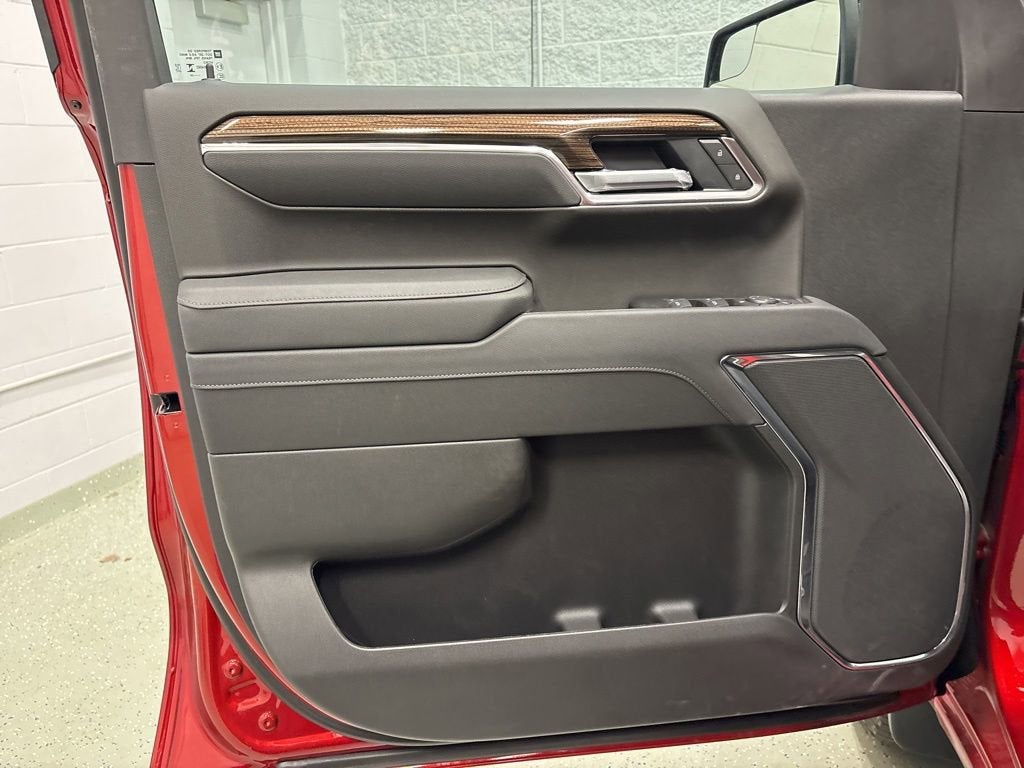 2026 Chevrolet Silverado 1500 RST Crew Cab Short Box 4WD