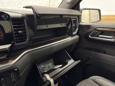 2026 Chevrolet Silverado 1500 RST Crew Cab Short Box 4WD