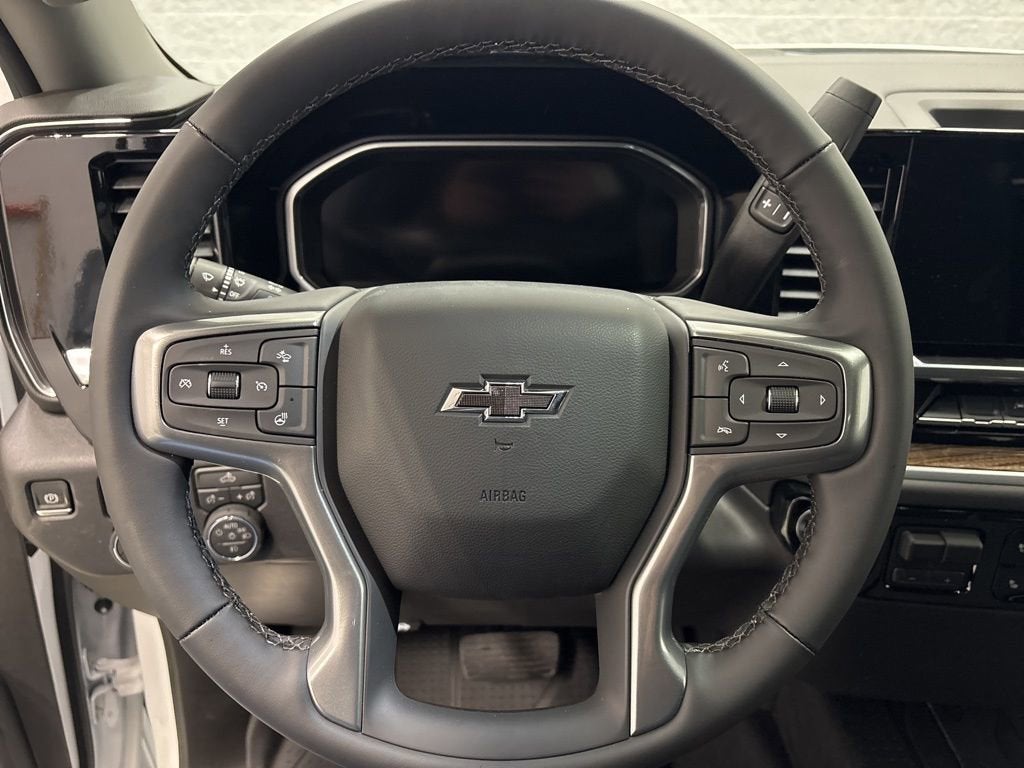 2026 Chevrolet Silverado 1500 RST Crew Cab Short Box 4WD