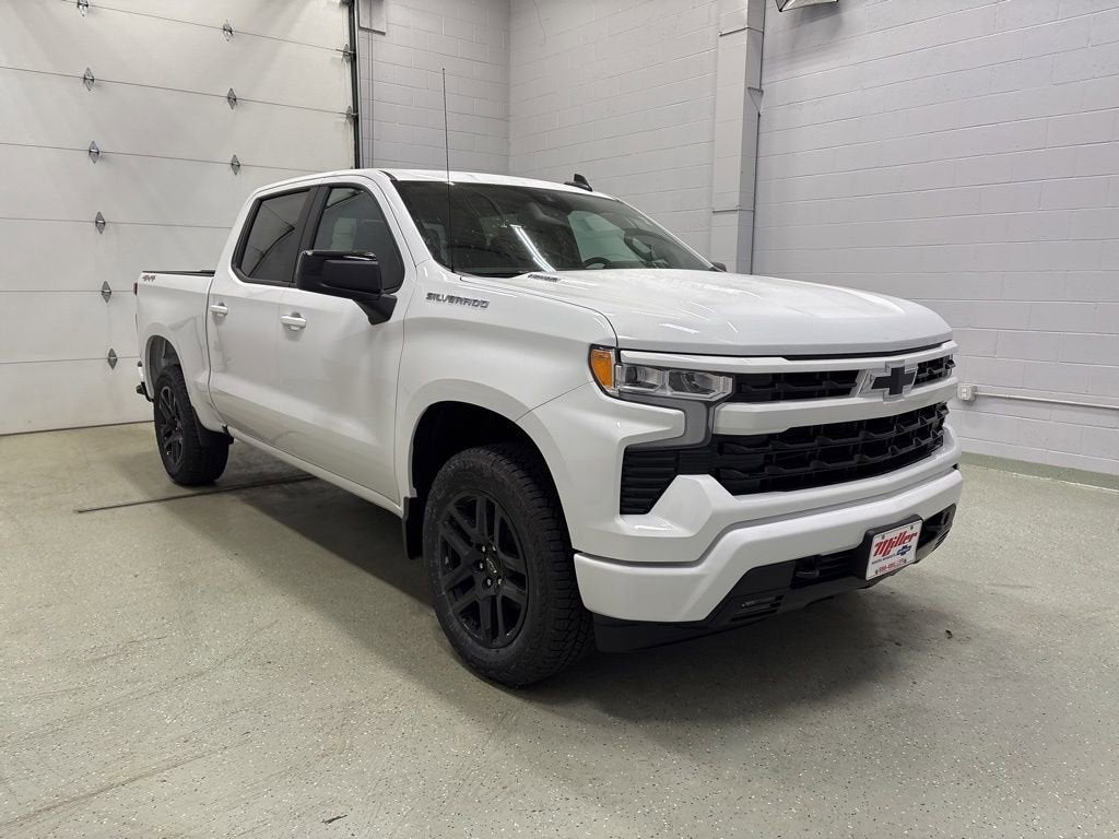 2026 Chevrolet Silverado 1500 RST Crew Cab Short Box 4WD