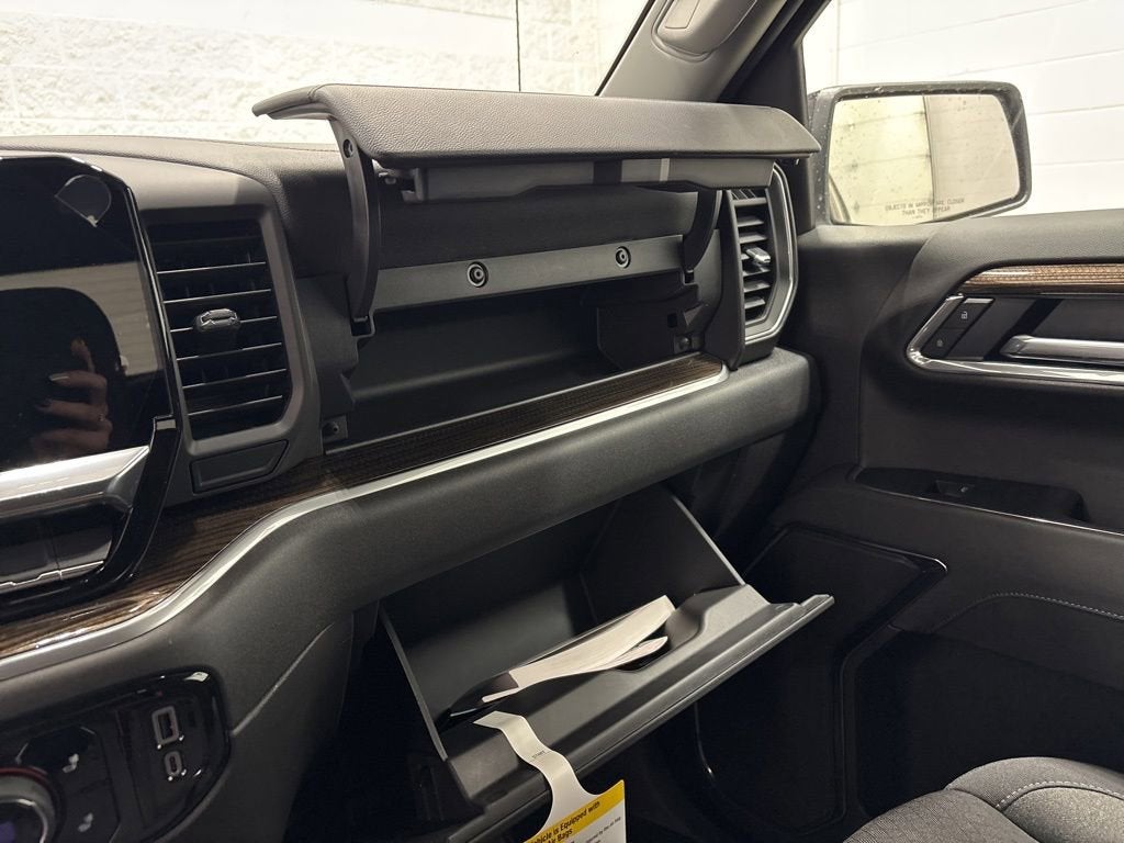 2026 Chevrolet Silverado 1500 RST Crew Cab Short Box 4WD