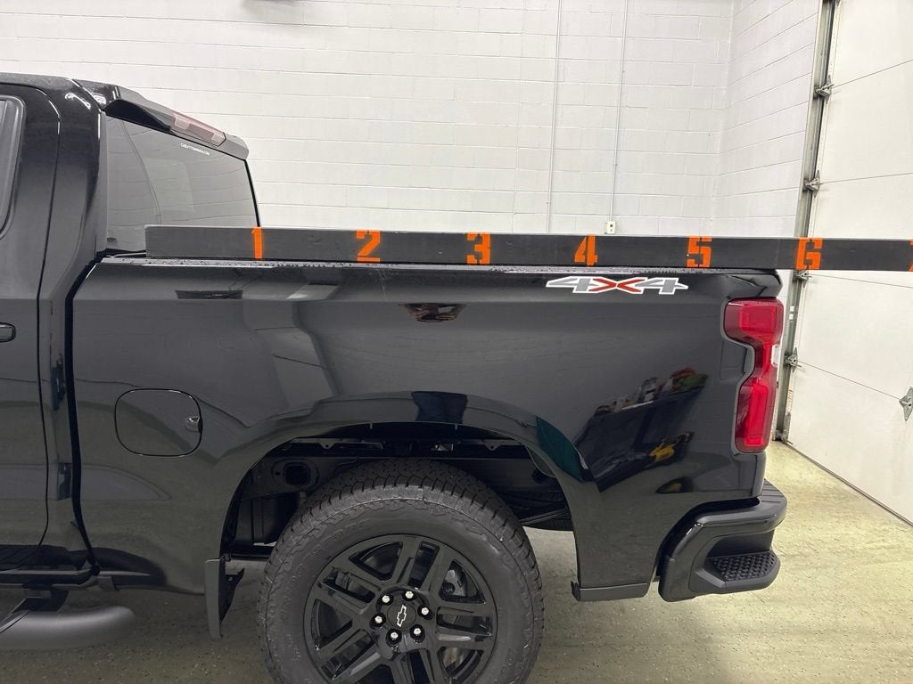 2026 Chevrolet Silverado 1500 RST Crew Cab Short Box 4WD