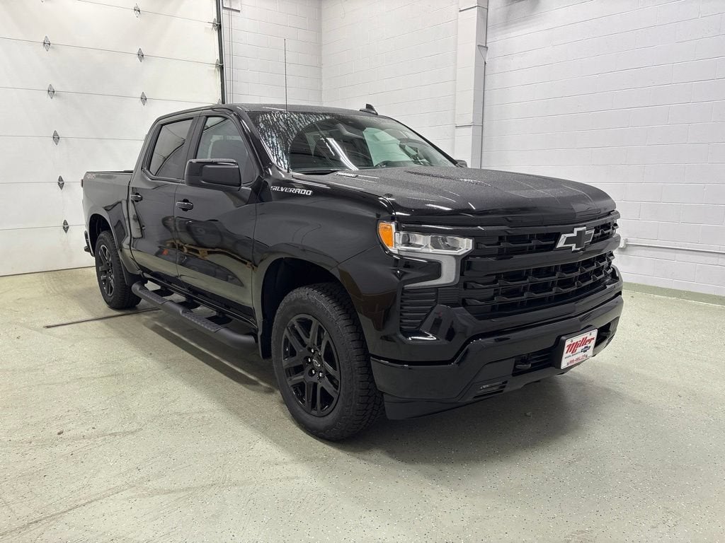 2026 Chevrolet Silverado 1500 RST Crew Cab Short Box 4WD