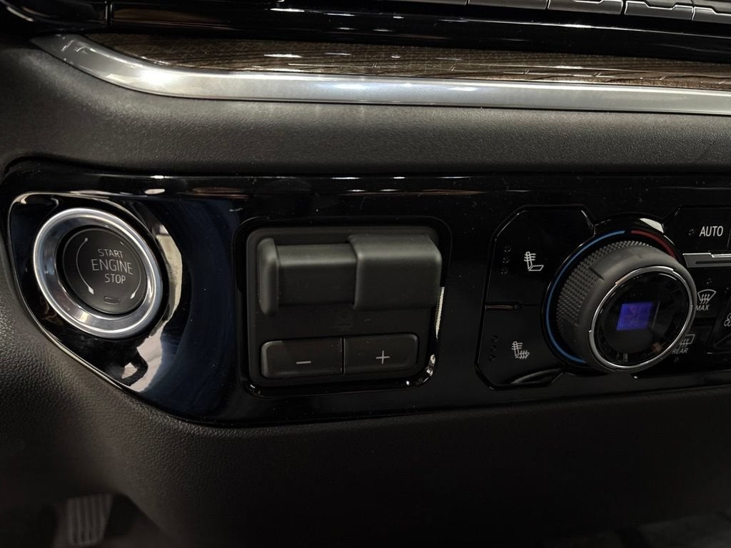 2026 Chevrolet Silverado 1500 RST Crew Cab Short Box 4WD