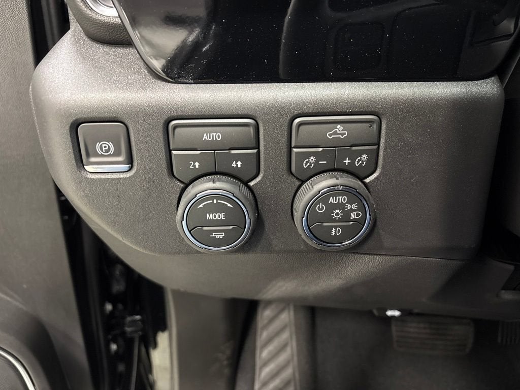 2026 Chevrolet Silverado 1500 RST Crew Cab Short Box 4WD