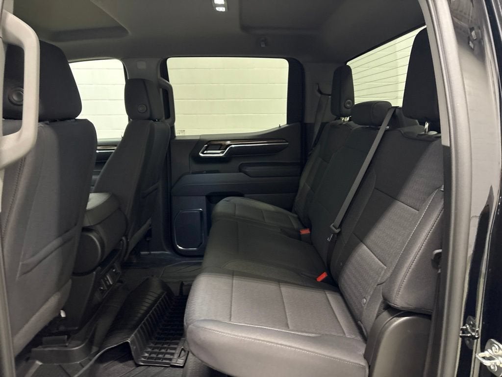 2026 Chevrolet Silverado 1500 RST Crew Cab Short Box 4WD