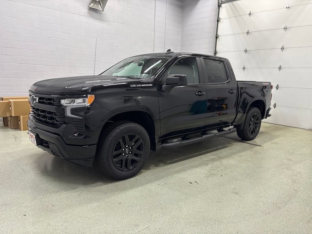 2026 Chevrolet Silverado 1500 RST Crew Cab Short Box 4WD
